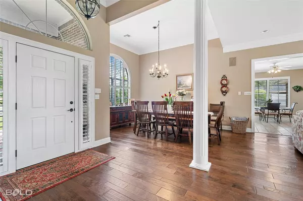 348 Crosscreek Drive, Bossier City, LA 71111