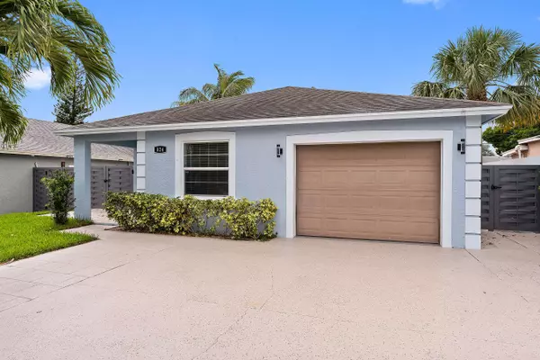 824 Selkirk ST, West Palm Beach, FL 33405