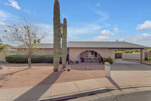 704 N GENTRY Circle, Mesa, AZ 85213