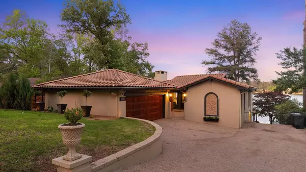 1341 Hideaway Lane W, Hideaway, TX 75771