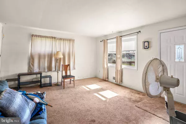 9716 CONMAR RD, Middle River, MD 21220