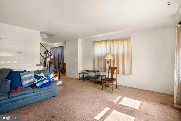 9716 CONMAR RD, Middle River, MD 21220