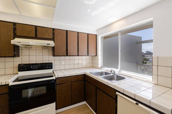 2689 Leix WAY, South San Francisco, CA 94080