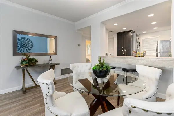 2243 Martin #311, Irvine, CA 92612