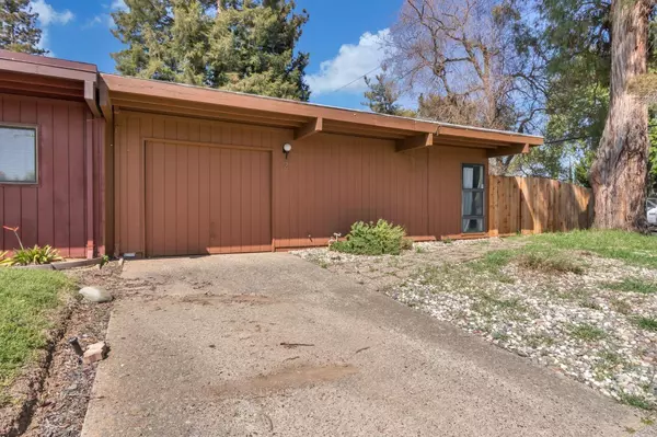 2 Paddle CT, Sacramento, CA 95833