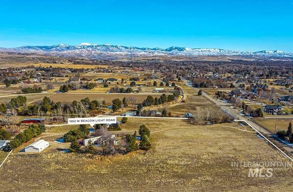 1262 W Beacon Light Rd, Eagle, ID 83616