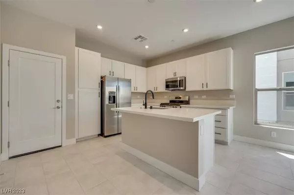 9861 Agate Creek Street, Las Vegas, NV 89141