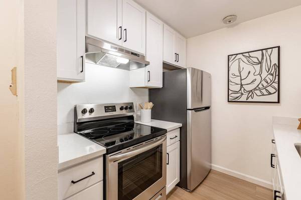 371 Imperial WAY 109, Daly City, CA 94015