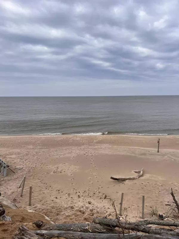 16528 James Street, Holland, MI 49424