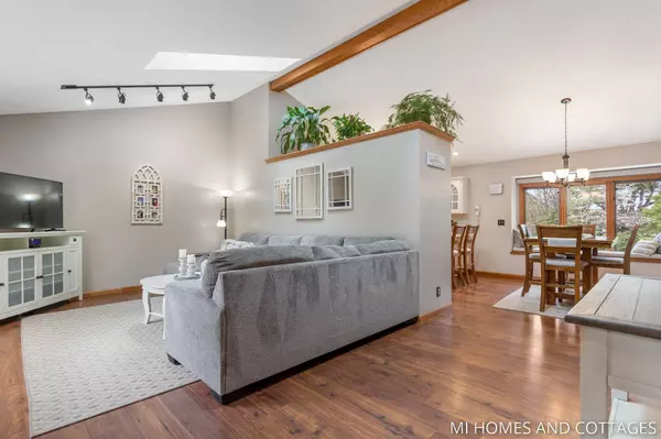 16528 James Street, Holland, MI 49424