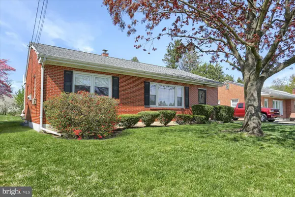 2940 MORNINGSIDE DR, Camp Hill, PA 17011