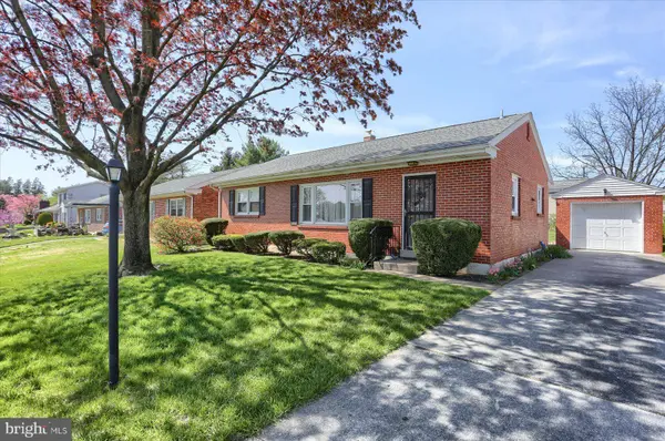 2940 MORNINGSIDE DR, Camp Hill, PA 17011