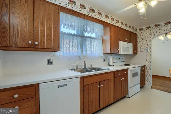 2940 MORNINGSIDE DR, Camp Hill, PA 17011