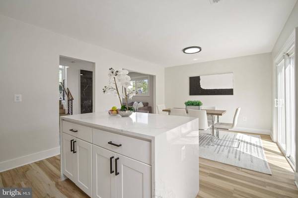 825 KENNEDY ST NE, Washington, DC 20011