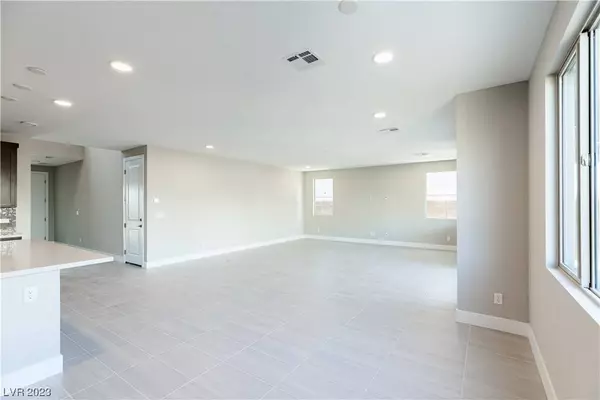 6849 Desert Finch Street, North Las Vegas, NV 89084