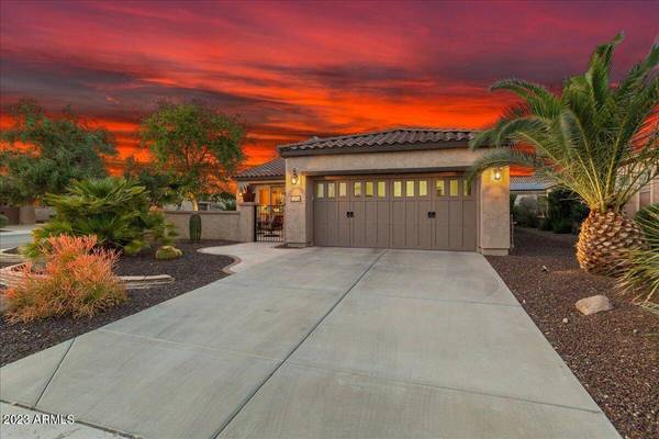 12928 W QUAIL TRACK Drive, Peoria, AZ 85383