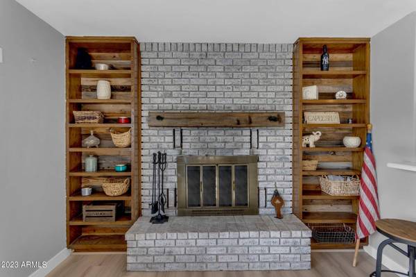 704 N GENTRY Circle, Mesa, AZ 85213