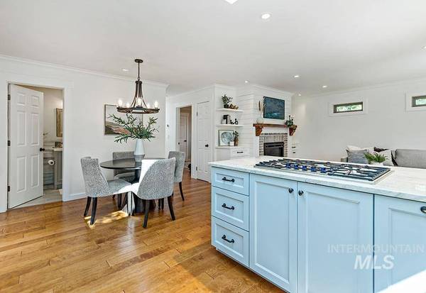 2011 N 19th St, Boise, ID 83702