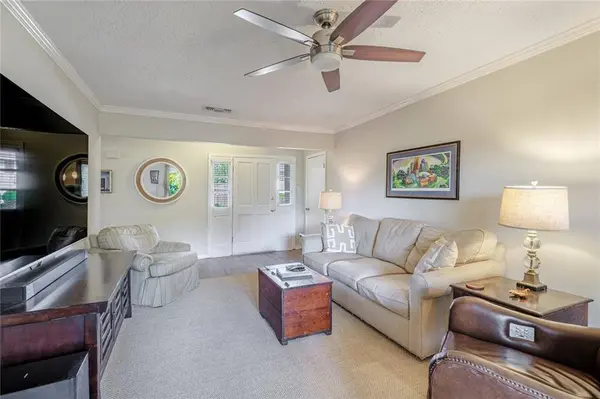 305 SUGARPINE DR, Gretna, LA 70056