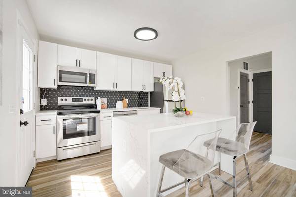 825 KENNEDY ST NE, Washington, DC 20011