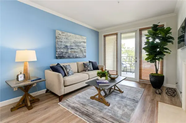 2243 Martin #311, Irvine, CA 92612