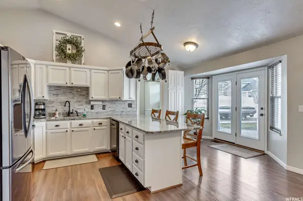 4976 W KESSLER PEAK DR S, Riverton, UT 84096