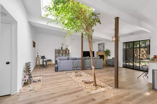 2 Paddle CT, Sacramento, CA 95833