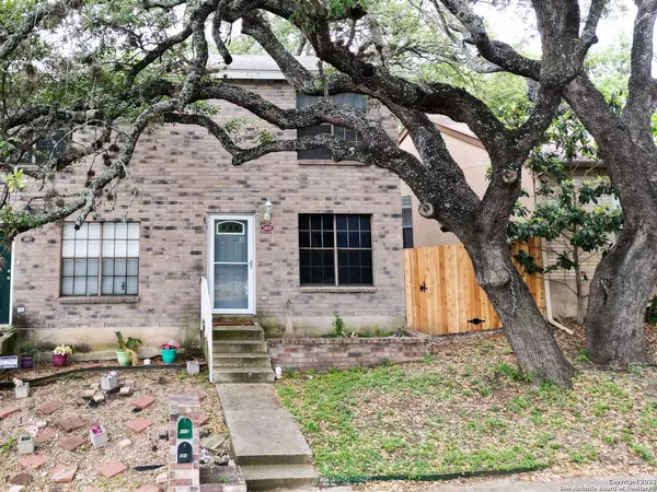 5809 RUE ROYALE, San Antonio, TX 78240-2339