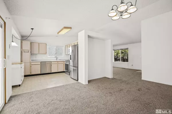 8611 Beechcraft Dr, Reno, NV 89506-2159