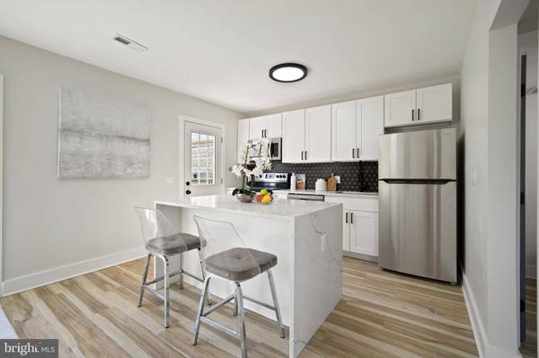 825 KENNEDY ST NE, Washington, DC 20011