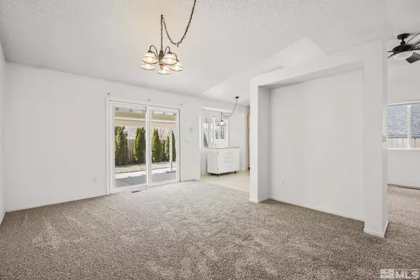 8611 Beechcraft Dr, Reno, NV 89506-2159