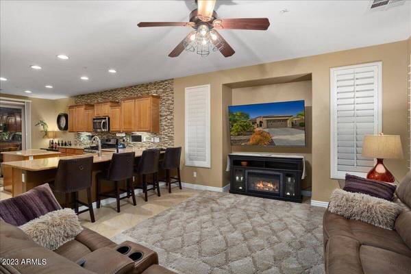 12928 W QUAIL TRACK Drive, Peoria, AZ 85383