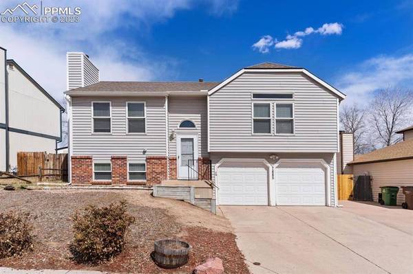 7885 Lindsey DR, Colorado Springs, CO 80920