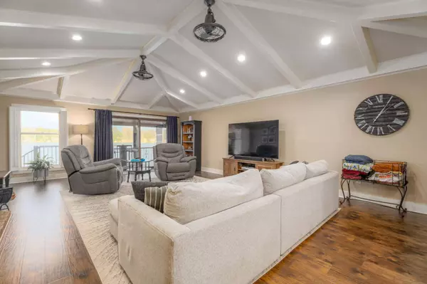 1341 Hideaway Lane W, Hideaway, TX 75771