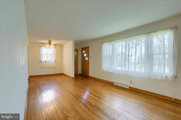 2940 MORNINGSIDE DR, Camp Hill, PA 17011