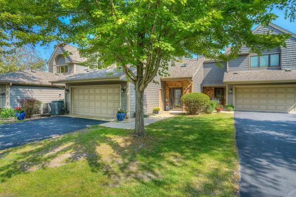 18114 Judicial WAY N, Lakeville, MN 55044