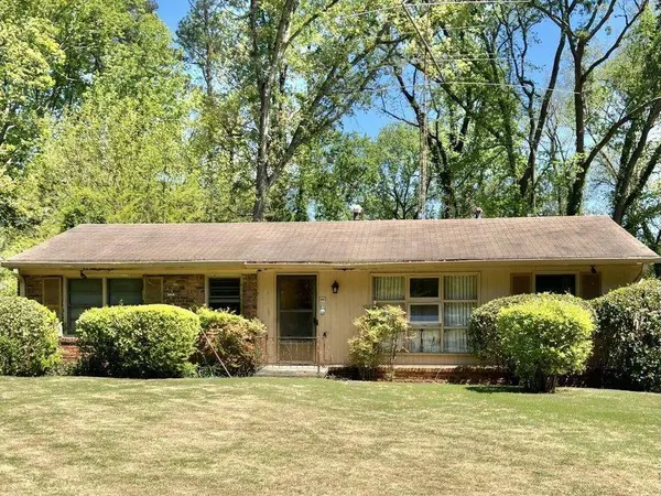 2461 FERNLEAF CT NW, Atlanta, GA 30318