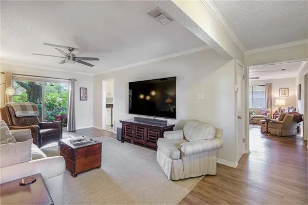 305 SUGARPINE DR, Gretna, LA 70056