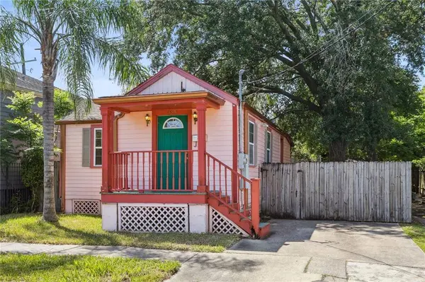 3508 CALHOUN ST, New Orleans, LA 70125