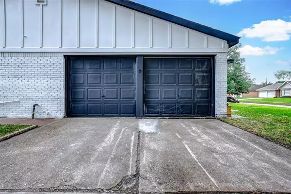 10722 Carlota CT, Houston, TX 77096