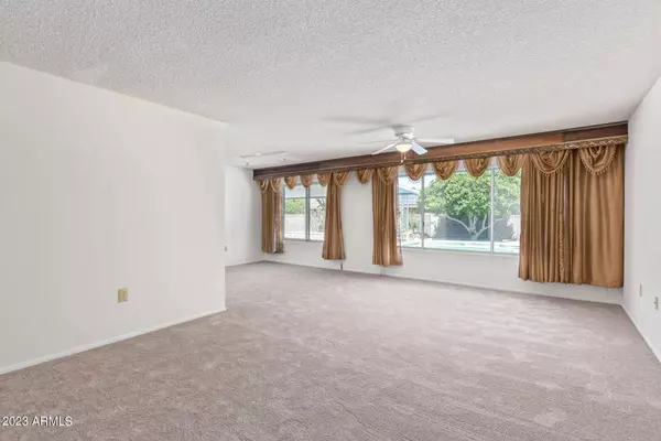 10408 W BURNS Drive, Sun City, AZ 85351