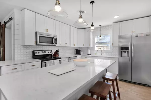 109 NW Sotir Street, Fort Walton Beach, FL 32548