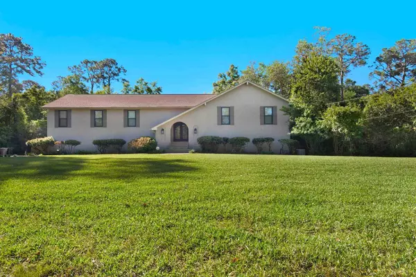 325 Man O War Cir, Cantonment, FL 32533