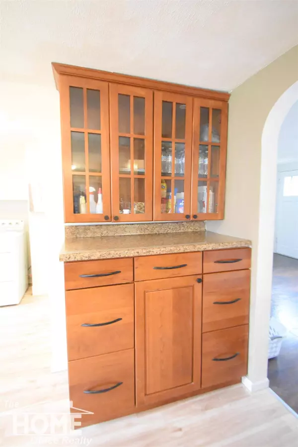 4171 Risedorph St, Burton, MI 48509