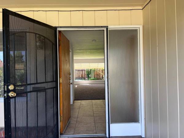 12 W Banbury DR, Stockton, CA 95207