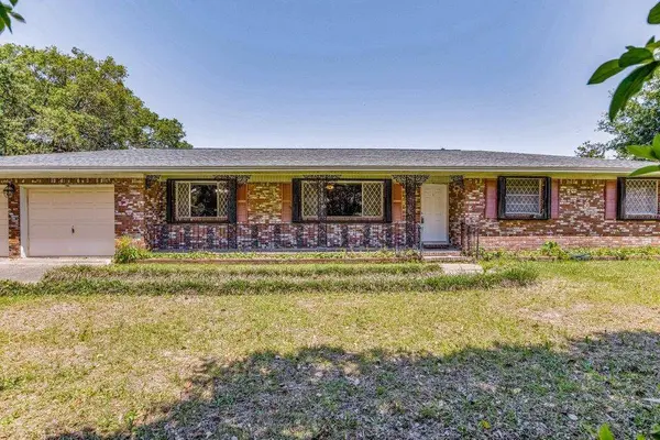 28 Mohawk Trl, Pensacola, FL 32506