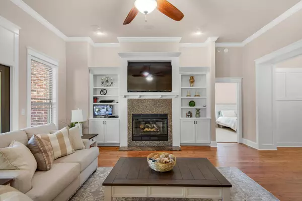 8822 Spider Lily Way, Pensacola, FL 32526