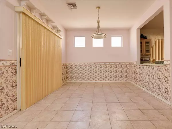 2007 Sun Cliffs Street, Las Vegas, NV 89134