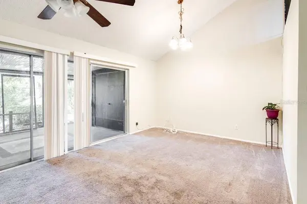 102 BOUGH AVE #102, Clearwater, FL 33760