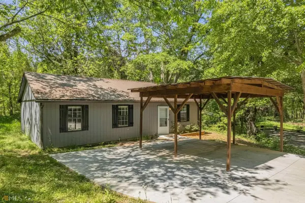 53 Archer St, Toccoa, GA 30577